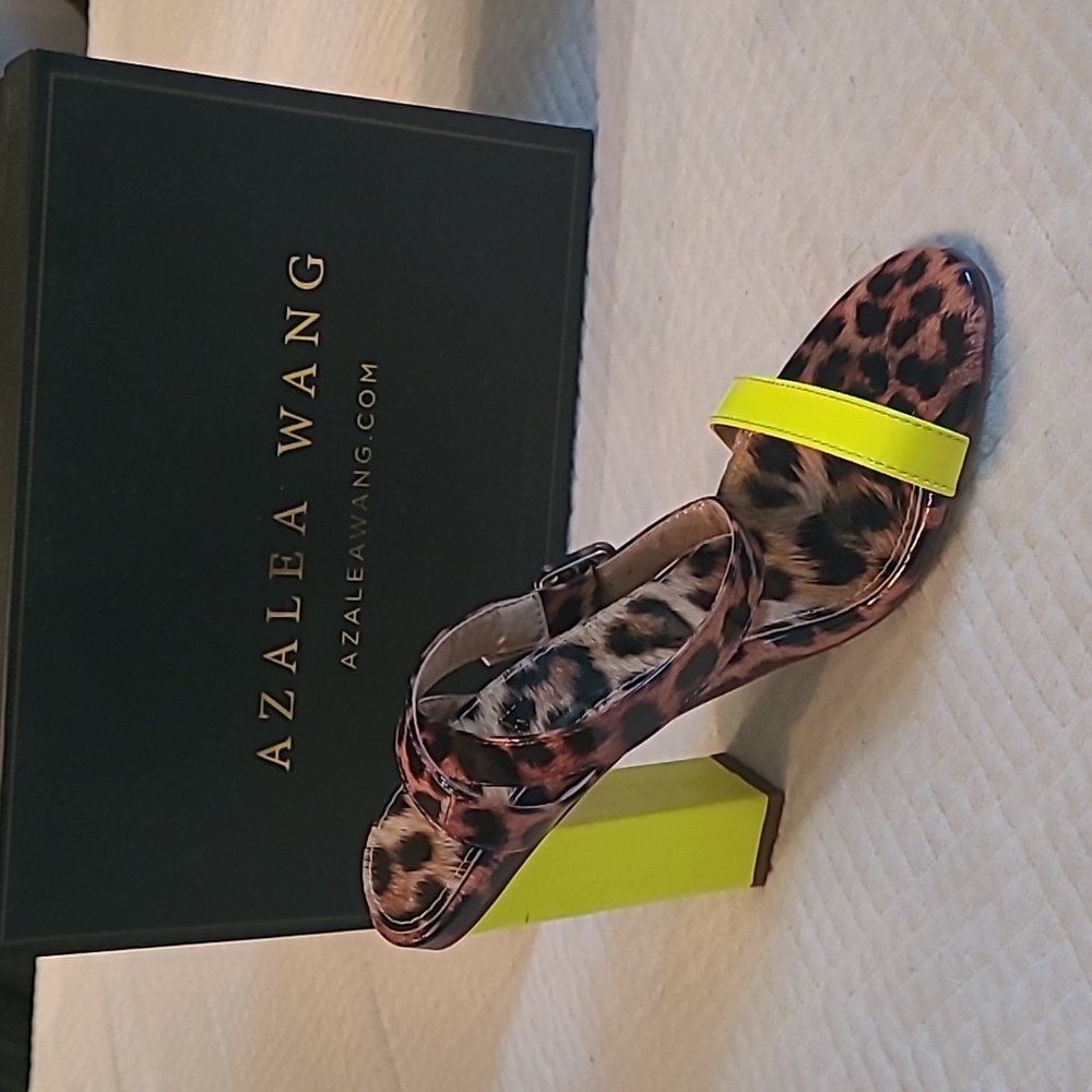 AZALEA WANG ESPRESSO MARTINI LEOPARD CUBE HEELS, Lemon Green patent leather - Picture 2 of 7
